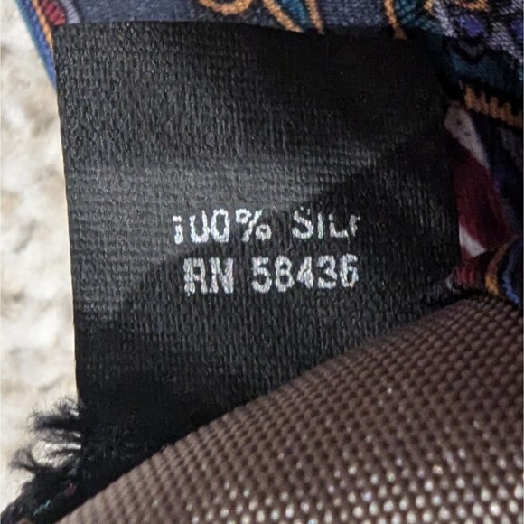 Adolfo 100% Silk Tie American‎ Flag Paisley Patriotic USA Classic Width - Picture 8 of 12